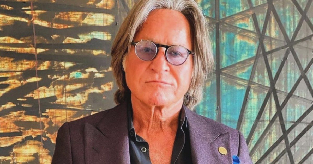 شاهد .. بصورة لها من الطفولة..محمد حديد برسالة حب إلى إبنته جيج حديد