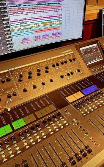 شاهد .. نوال الزغبي تحضر لعمل جديد لن يكون مقتصراً على أغنية والمتابعون يخمنون-بالصورة