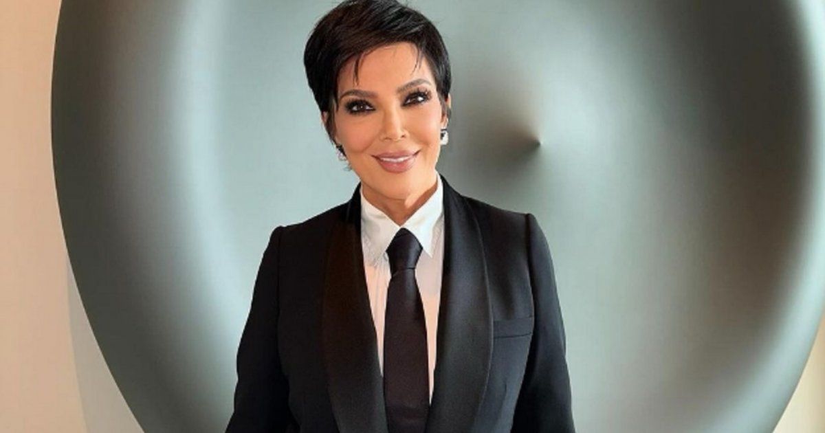 شاهد .. بالصور- كريس جينر تثير الجدل بإطلالتها الأخيرة و الجمهور يواجهها بعد إستعمال الذكاء الإصطناعي "AI"