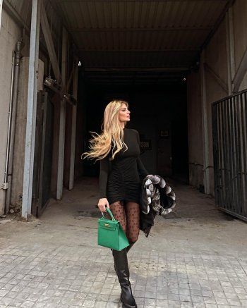 شاهد .. بالصور- ساندرا رزق تتألق بفستان أسود قصير.. وسعر حقيبة يدها فاق الخيال