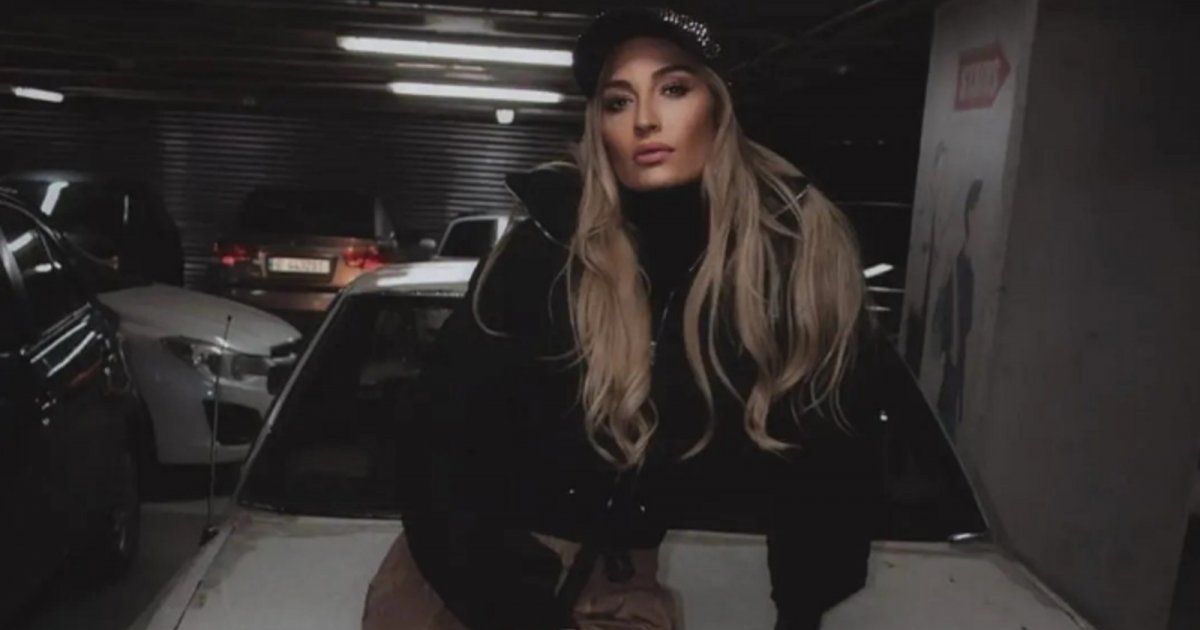 شاهد .. بلوك شيك مميز..ميرفا قاضي تسحر الجمهور بإطلالتها الأخيرة