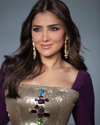 شاهد .. مي عمر بإطلالة مميزة .. وهذه تفاصيلها