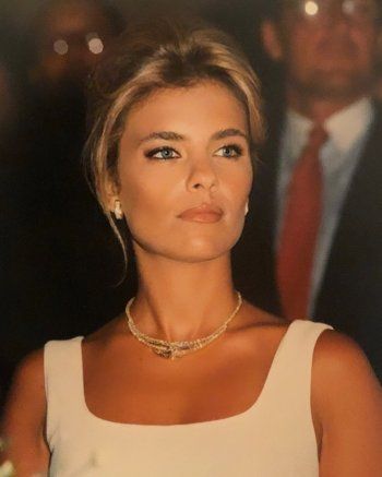 شاهد .. بالصورة - والدة كريستينا زوجة إيلي صعب جونيور في صباها .. وجمالها حديث المتابعين