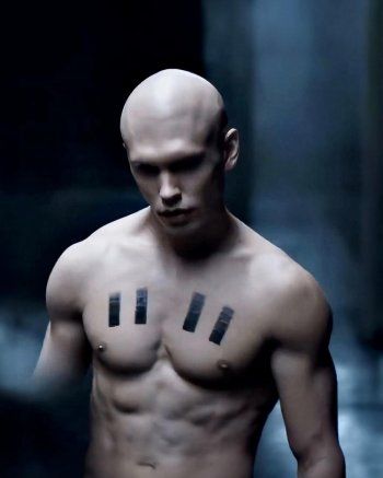 شاهد .. تحضيراً لدوره في فيلم "Dune".. أوستن بتلر يخضع لتغيرات جذرية في جسمه و يقوم بتدريبات لهذا المشهد الغريب