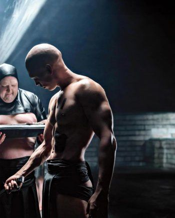 شاهد .. تحضيراً لدوره في فيلم "Dune".. أوستن بتلر يخضع لتغيرات جذرية في جسمه و يقوم بتدريبات لهذا المشهد الغريب