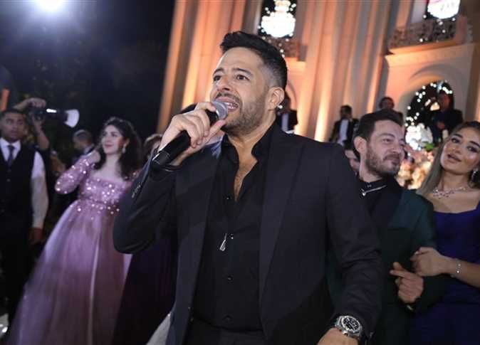 ثمن شقة في التجمع .. سعر ساعة محمد حماقي