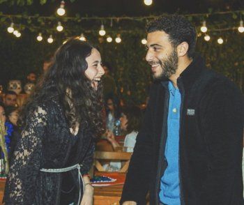 شاهد .. لينا صوفيا تحتفل بعيد ميلادها الـ16 بحضور أبطال مسلسل "كامل العدد"