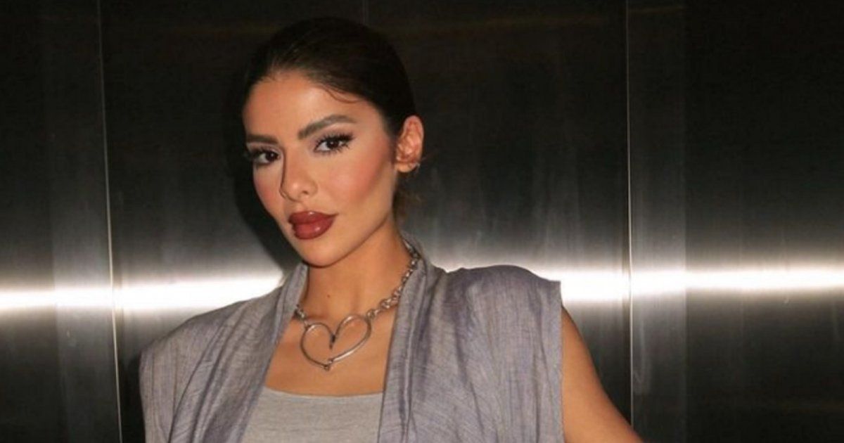 شاهد .. بفستان أسود ضيق..أصالة كامل تستعرض جمالها و أنوثتها بلوك رائع