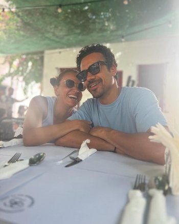 شاهد .. علا رشدي تحتفل بعيد زواجها الـ 14 من أحمد داود بطريقة فريدة