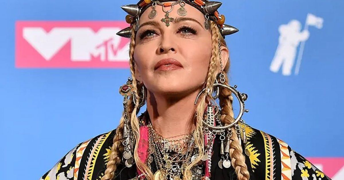 شاهد .. للمرة الثانية.. مادونا تستخدم ترنيمة دينية للسيدة فيروز في أغنية شيطانية