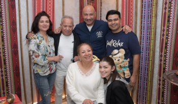 شاهد .. محمد محمود يجمع أسرة "أعلى نسبة مشاهدة" في حفل إفطار إحتفالاً بنجاح المسلسل