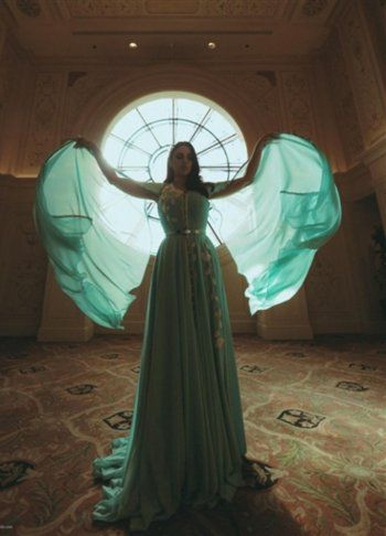 شاهد .. بالصور- درة التونسية بقفطان مغربي أنيق يسحر العيون