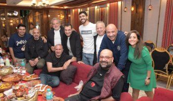 شاهد .. محمد محمود يجمع أسرة "أعلى نسبة مشاهدة" في حفل إفطار إحتفالاً بنجاح المسلسل