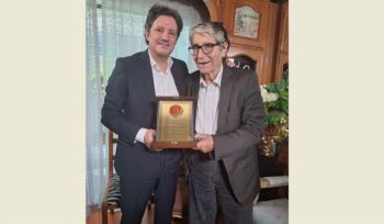 شاهد .. وزير الإعلام اللبناني زياد المكاري يكرم صلاح تيزاني وسمير شمص وفاء طربيه والفيرا يونس