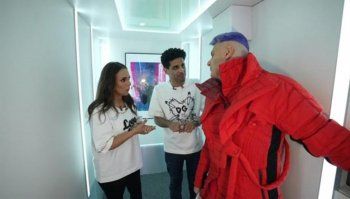 شاهد .. خلال حلقته مع رامز جلال.. حمدي الميرغني بإطلالة كاجوال وهذا سعر الـT-Shirt التي ارتداها