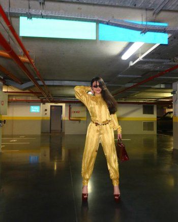 شاهد .. هيفا وهبي بجامبسوت مميز وسعر حقيبتها من Hermes مرتفع للغاية - بالصور