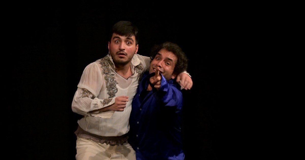 شاهد .. خاص - مسرحية " قندلفت يصعد إلى السماء " إخراج رفعت طربيه تختتم تكريم ريمون جبارة في مسرح مونو