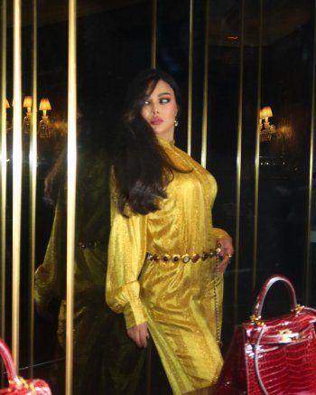 شاهد .. هيفا وهبي بجامبسوت مميز وسعر حقيبتها من Hermes مرتفع للغاية - بالصور