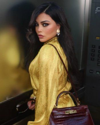 شاهد .. هيفا وهبي بجامبسوت مميز وسعر حقيبتها من Hermes مرتفع للغاية - بالصور