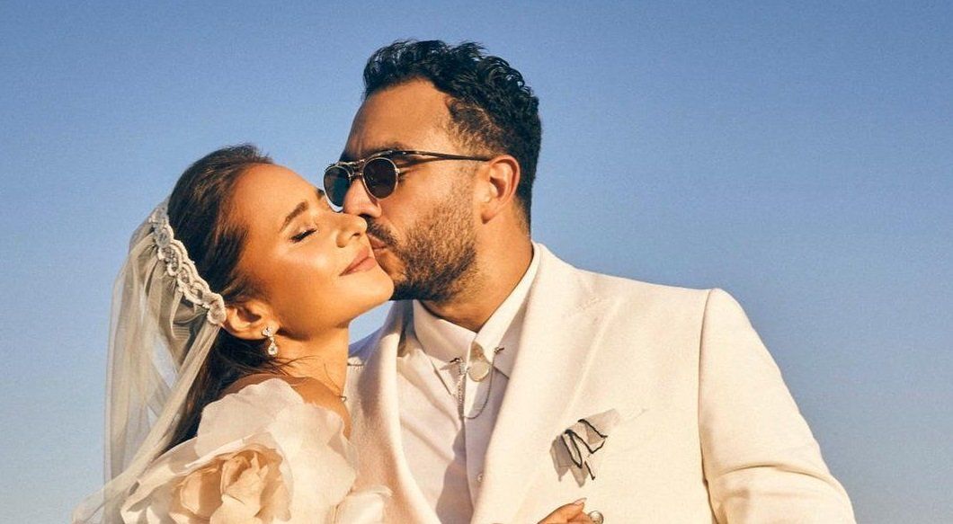 شاهد .. هشام عاشور يحتفل بنجاح مسلسل "فراولة" لـ زوجته نيللي كريم بطريقة خاصة!