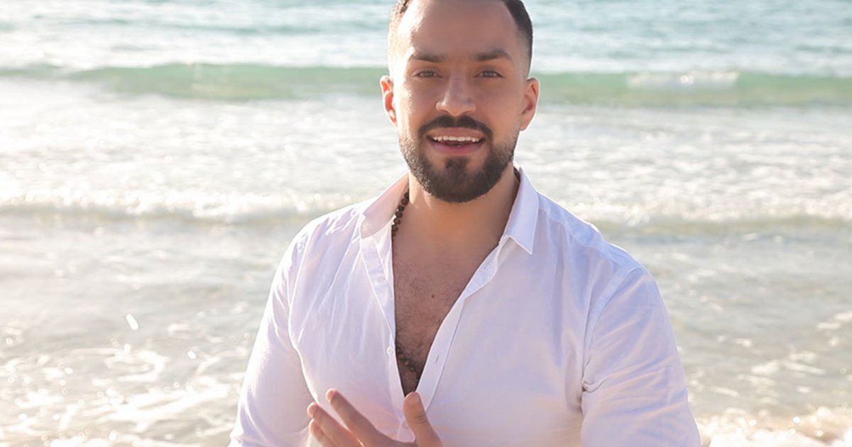 شاهد .. خاص – طارق الأطرش يكشف سبب قلة إصدارته الغنائية ويصف هؤلاء بالفقاعات