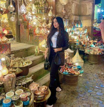 شاهد .. خاص - آيه عبد الرؤوف تكشف عن مشروعها الجديد غير الفني .. وهذا أجمل يوم عاشته