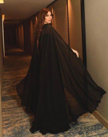 شاهد .. بالصور- يارا تتألق بالأسود في عيد الفطر