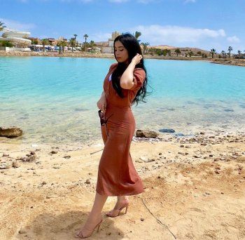 شاهد .. خاص - آيه عبد الرؤوف تكشف عن مشروعها الجديد غير الفني .. وهذا أجمل يوم عاشته