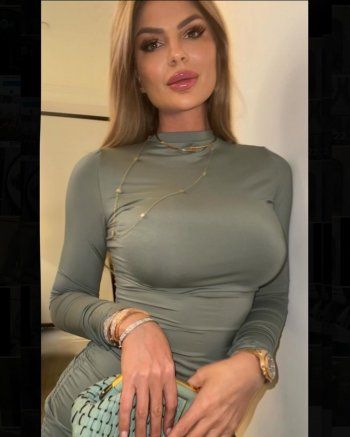 شاهد .. بالصور- ساندرا رزق تخطف الأنظار بانوثتها..و سعر حقيبة يدها المرتفع سيفاجئكم