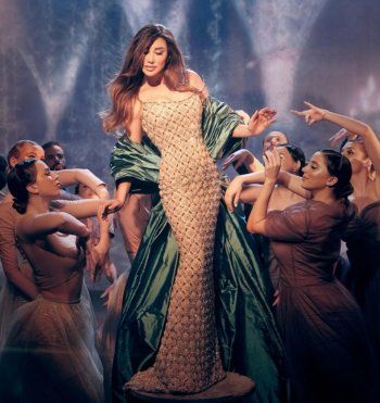 شاهد .. في كليب "لو سألوا حبيبي".. نجوى كرم تتاق بفستان رائع