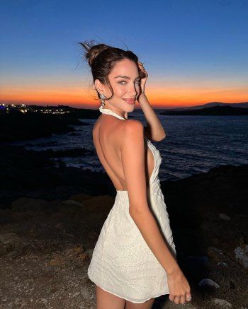 شاهد .. جيسيكا قهواتي.. إطلالات ناعمة وأنيقة لأقصى حدود