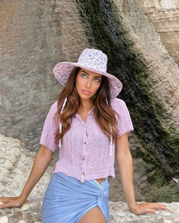 شاهد .. جيسيكا قهواتي.. إطلالات ناعمة وأنيقة لأقصى حدود