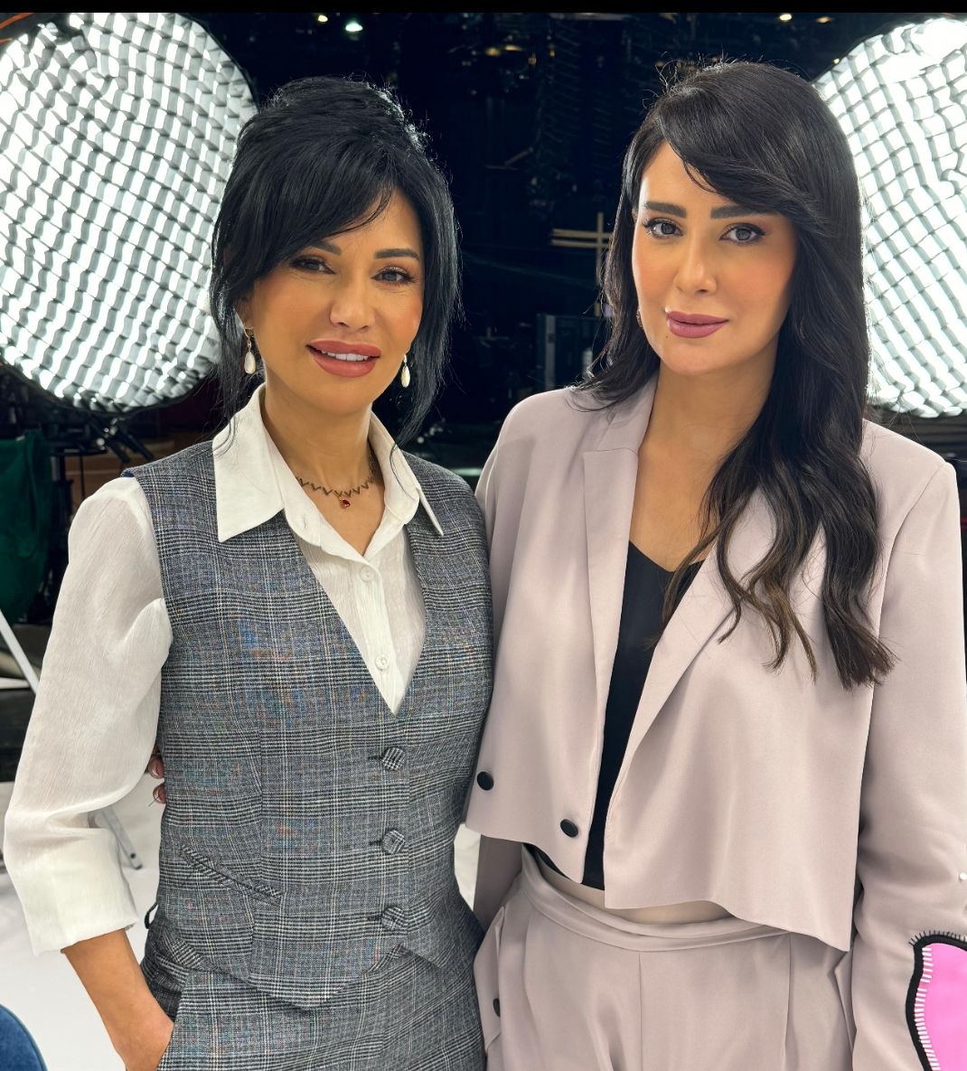 “موعد مع”.. حوارات اجتماعية مليئة بالمعرفة