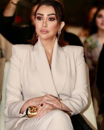 شاهد .. غادة عبد الرازق تتصدر الترند بإطلالتها الأنيقة بالأبيض.. إليكم كم بلغ سعرها