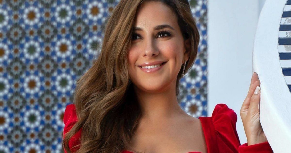 شاهد .. شيري عادل بإطلالة مميزة كالأميرات في السويد