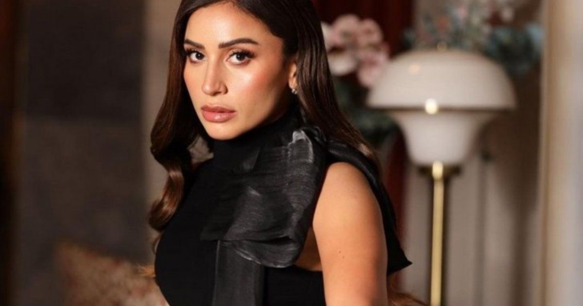 شاهد .. ساعة يد دينا الشربيني تلفت الأنظار.. تصميم مميز وسعر مرتفع للغاية