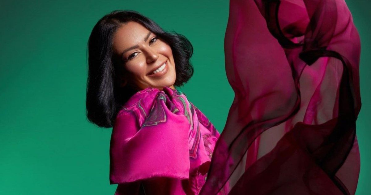 شاهد .. لقاء الخميسي تتألق بفستان رائع من تصميم فؤاد سركيس وهذا سعره- بالصور