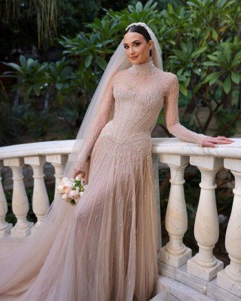 شاهد .. مايا رعيدي أحدثهن.. إليكم أجمل فساتين ملكات جمال لبنان في حفلات زفافهن