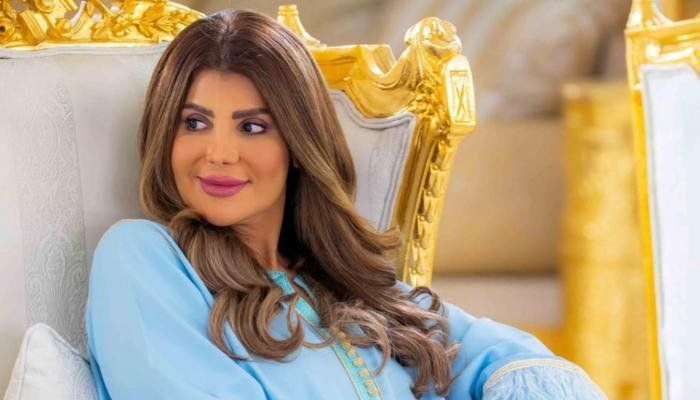 إلهام فضالة ترد على جدل استبدالها بهدى حسين في مسرحية «الطابق الثاني»