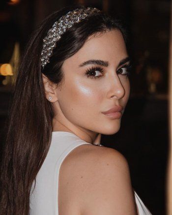 شاهد .. مع قرب زفافها.. سارة أبي كنعان متألقة بالأبيض- بالصور