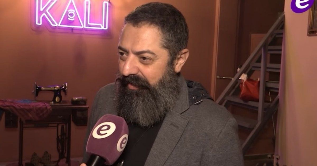 شاهد .. خاص بالفيديو- أنس فخري يعلّق على لوكه الجديد..وهذا ما لفته مؤخرا