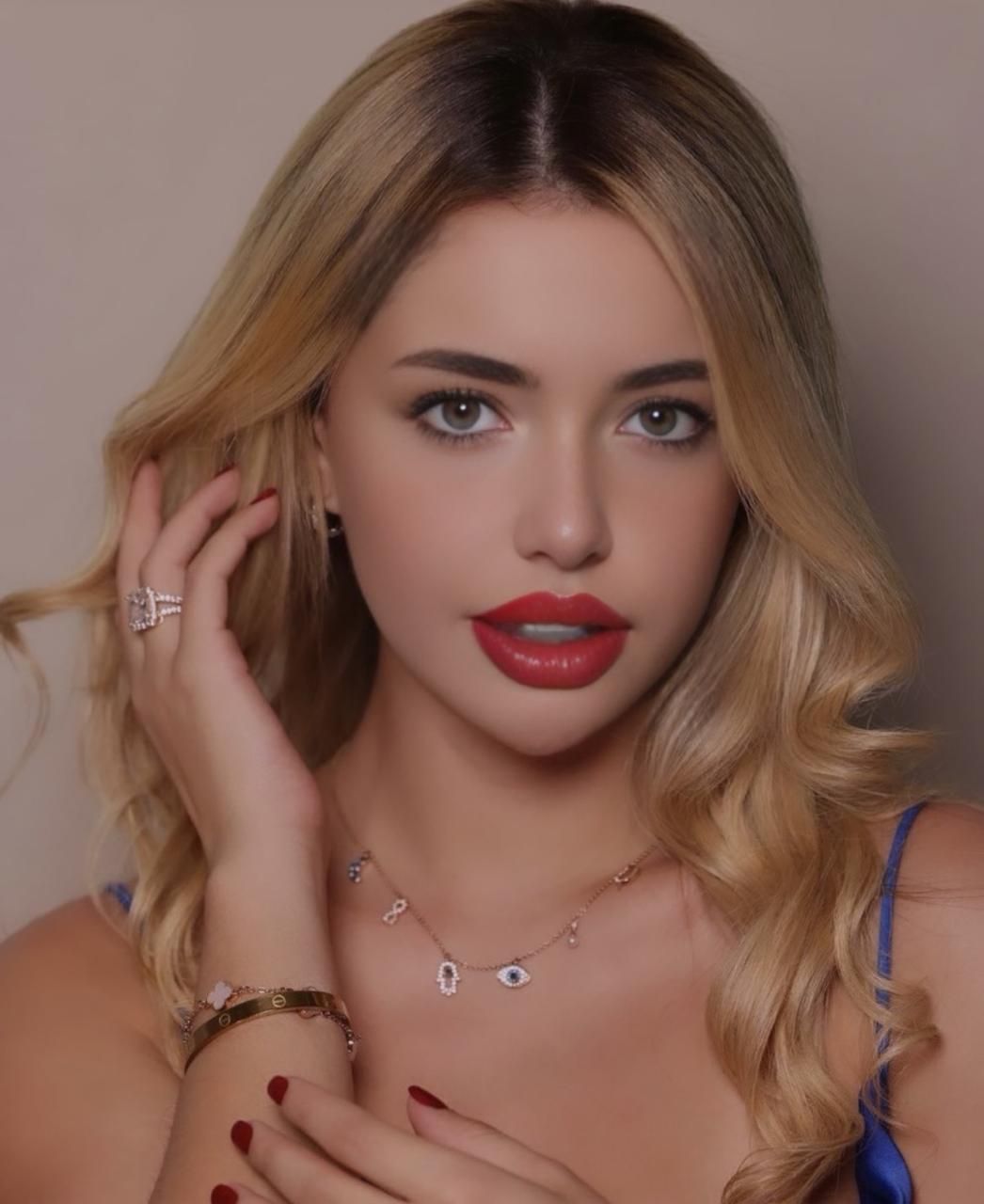 الفنانة المصرية سارة الصياد تقدم برامج تحفيز الشباب العربي في دبي