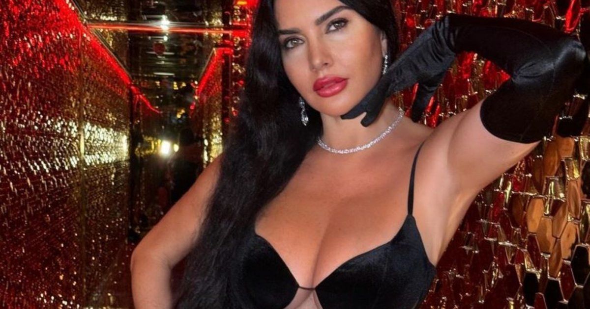 شاهد .. لاميتا فرنجية تطل بفستان جريء للغاية .. شفاف وذو فتحة طويلة وهذا سعره