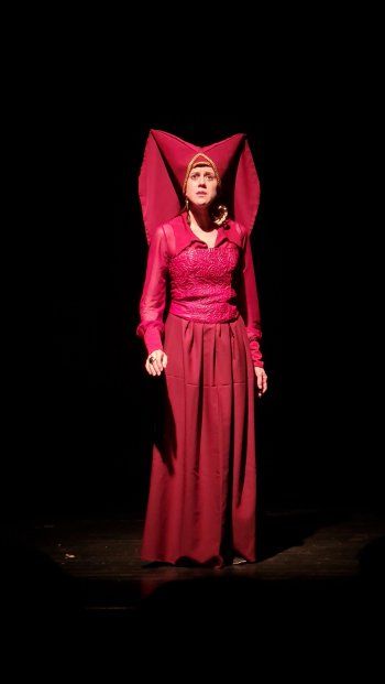 شاهد .. خاص - مابيل طوق تتحدث عن إرتدائها الحجاب في مسلسل " ع أمل " .. وتكشف ما قاله لها ريمون جبارة