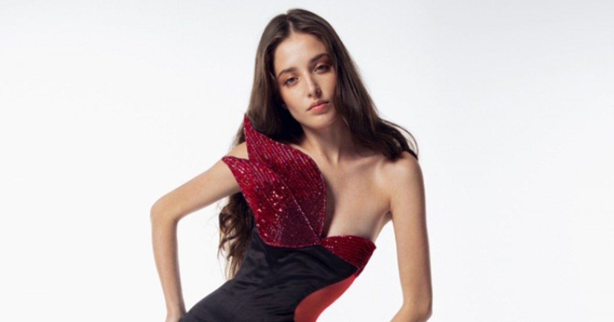 شاهد .. آفا تقدم مجموعته المستلهمة من النساء القويات والواثقات