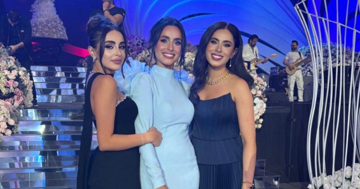 شاهد .. ليا بو شعيا وشقيقتيها يتألقن في زفاف النائب ميشال الياس المر بفساتين من توقيع ألين صبّاغ - بالصور