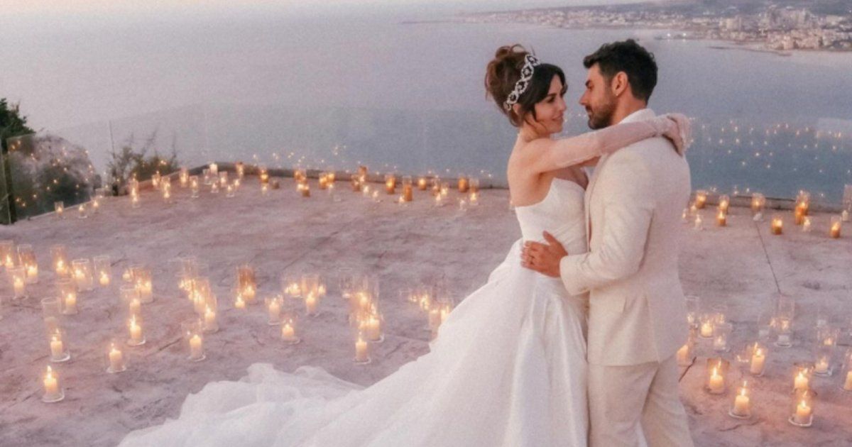 شاهد .. خاص وبالفيديو - الفن في عرس وسام فارس وسارة أبي كنعان..هذه أمنيات والدتها وهلا المر أنس طيارة طلال الجردي وزياد حمزة