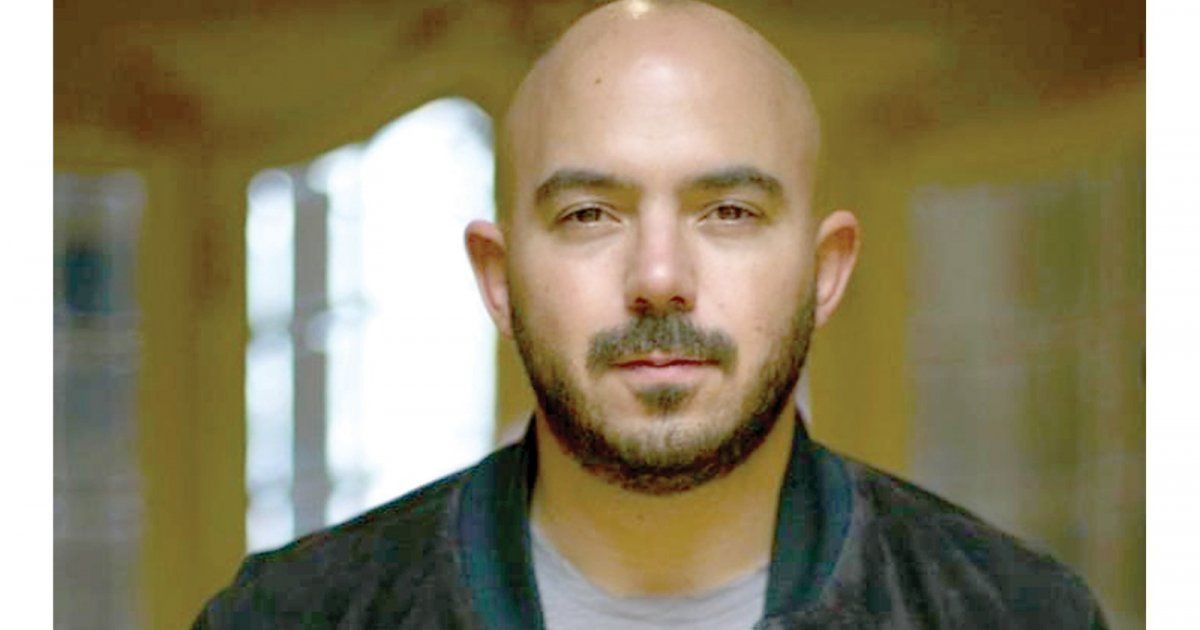 شاهد .. أكسسوارات محمود العسيلي تلفت الأنظار وثمنها يقدر بآلاف الدولارات