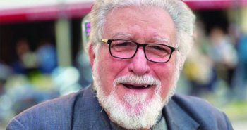 شاهد .. خاص - عمر ميقاتي يكشف أسرار مسرحية "إلى حدا ما" ويتحدث عن مسلسل " لعينيكِ " والكتابين اللذين يحضرهما