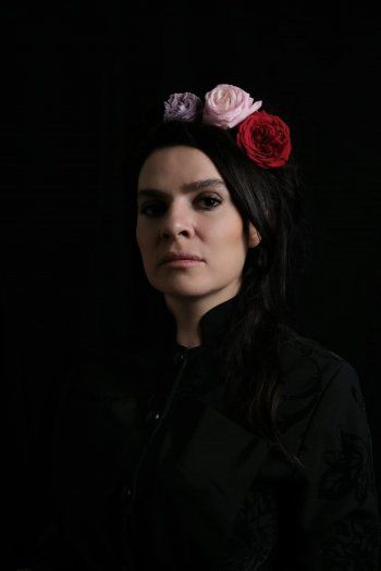 شاهد .. خاص - هذا ما قالته سولانج تراك عن مسرحية " إلى حدا ما " ورالف س. معتوق .. وهكذا علقت على الأدوار الشريرة التي تجسدها